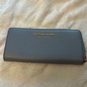Micheal Kors wallet